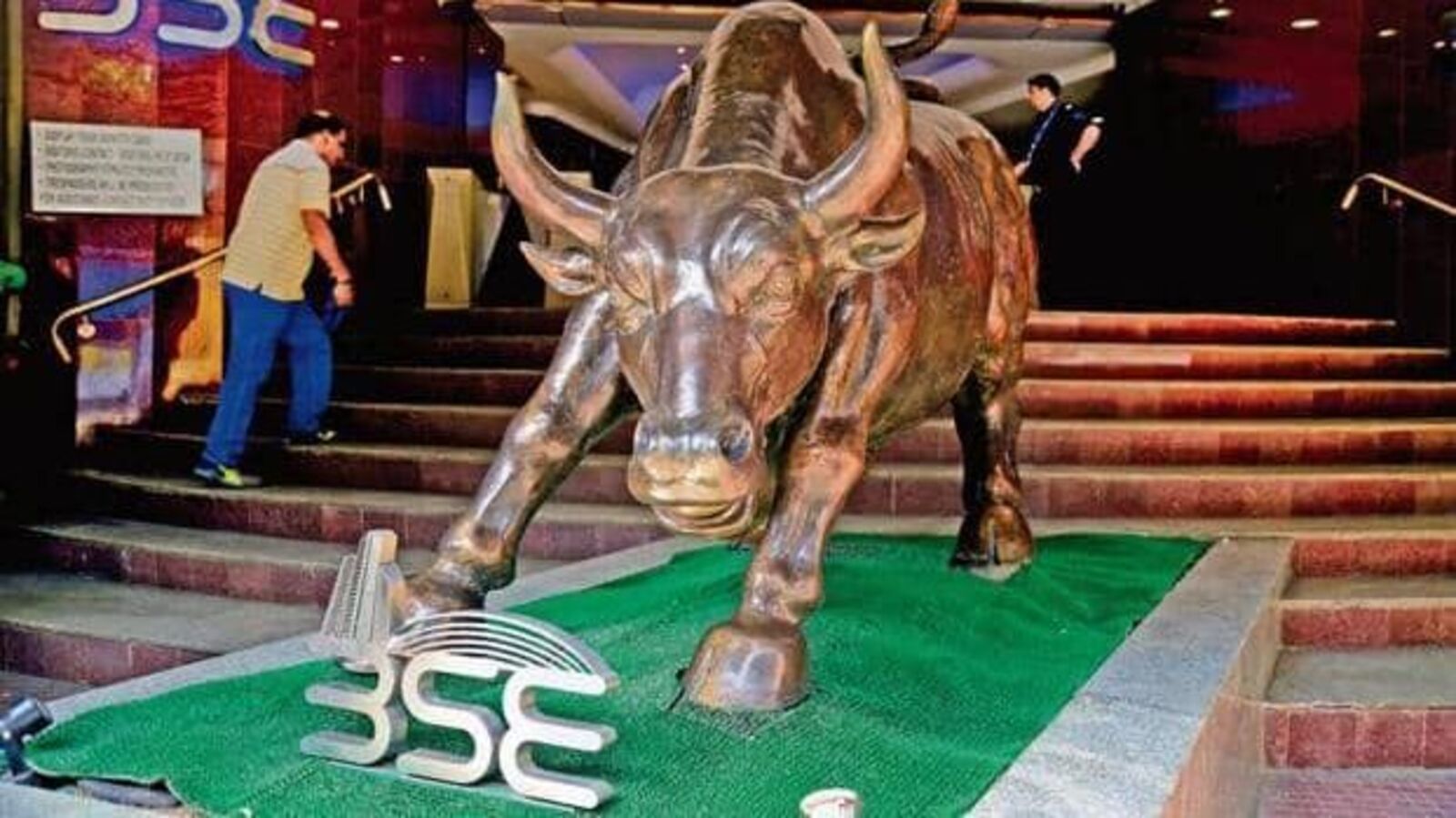 Why did the Indian stock market rise 2% this week?  Explained with 5 important reasons